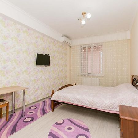Apartament Spatios In Complex Residential Chisinau Exterior photo