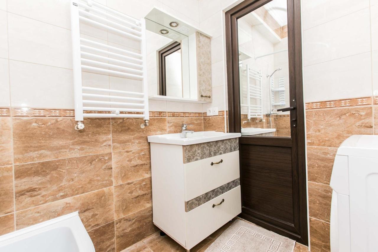 Apartament Spatios In Complex Residential Chisinau Exterior photo