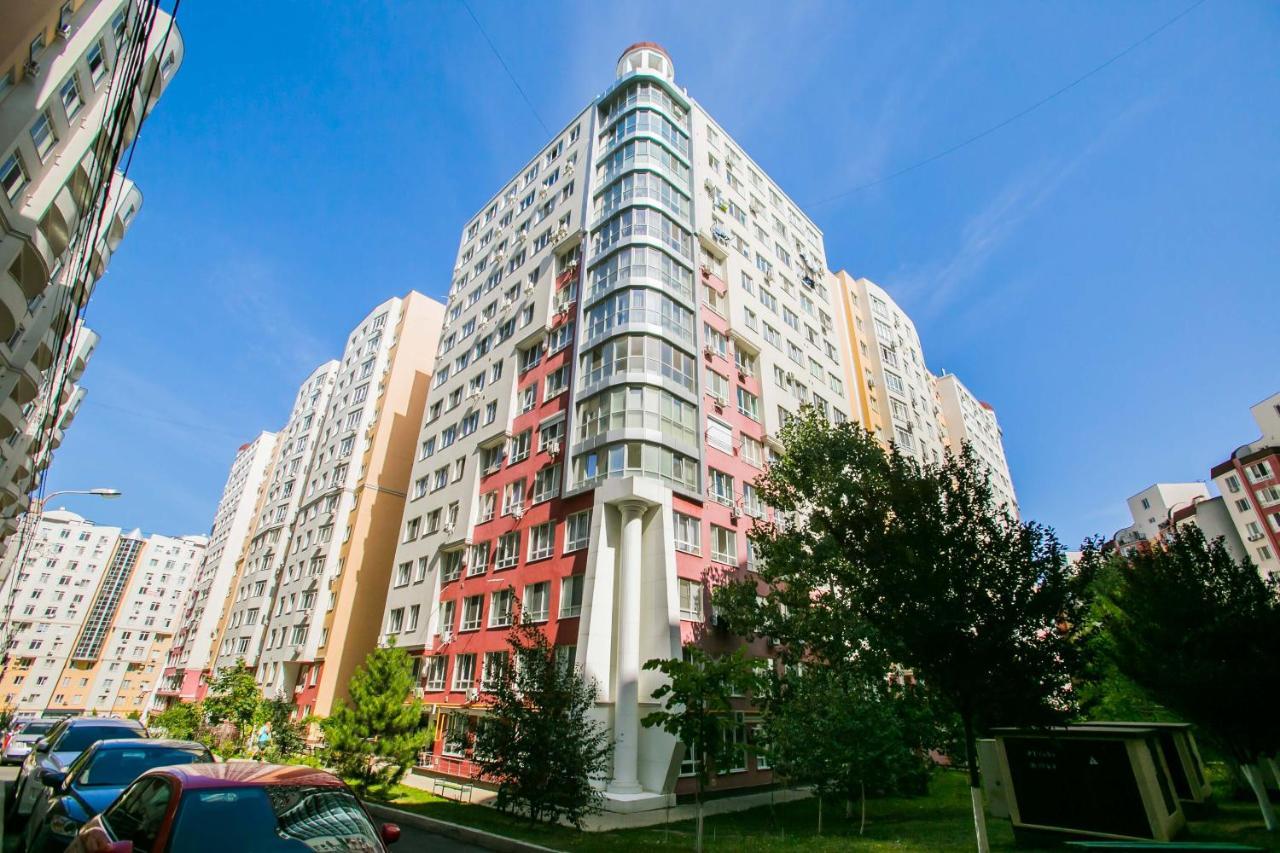 Apartament Spatios In Complex Residential Chisinau Exterior photo